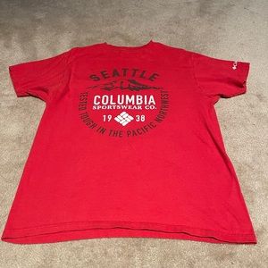 Columbia T-shirt.
